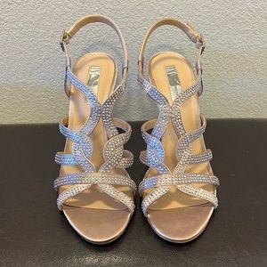 Never worn women’s tan strappy heels